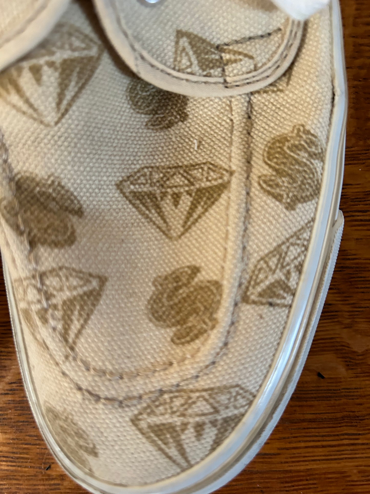 Billionaire Boys Club Ice Cream Diamonds and Dollars Deck Shoes. Men's size 8. Lot 1