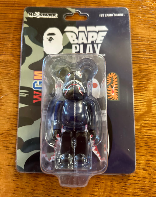 BAPE Play 1st Camo Shark Bape 100% Blue Bearbrick figurine