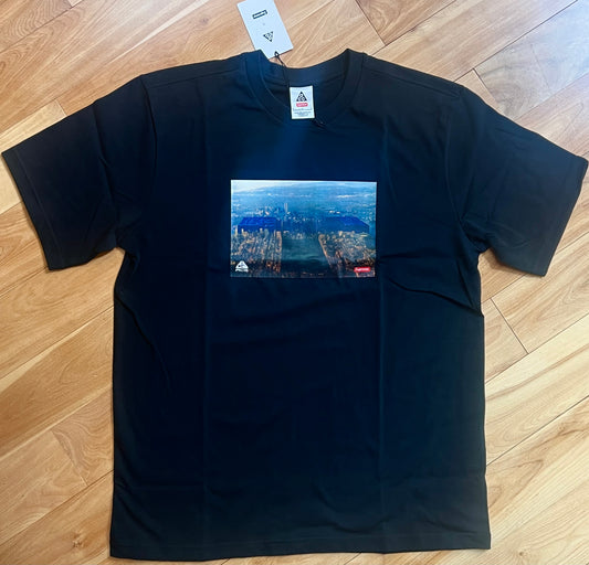 Supreme Nike ACG Grid New York Tee TShirt. Size Large